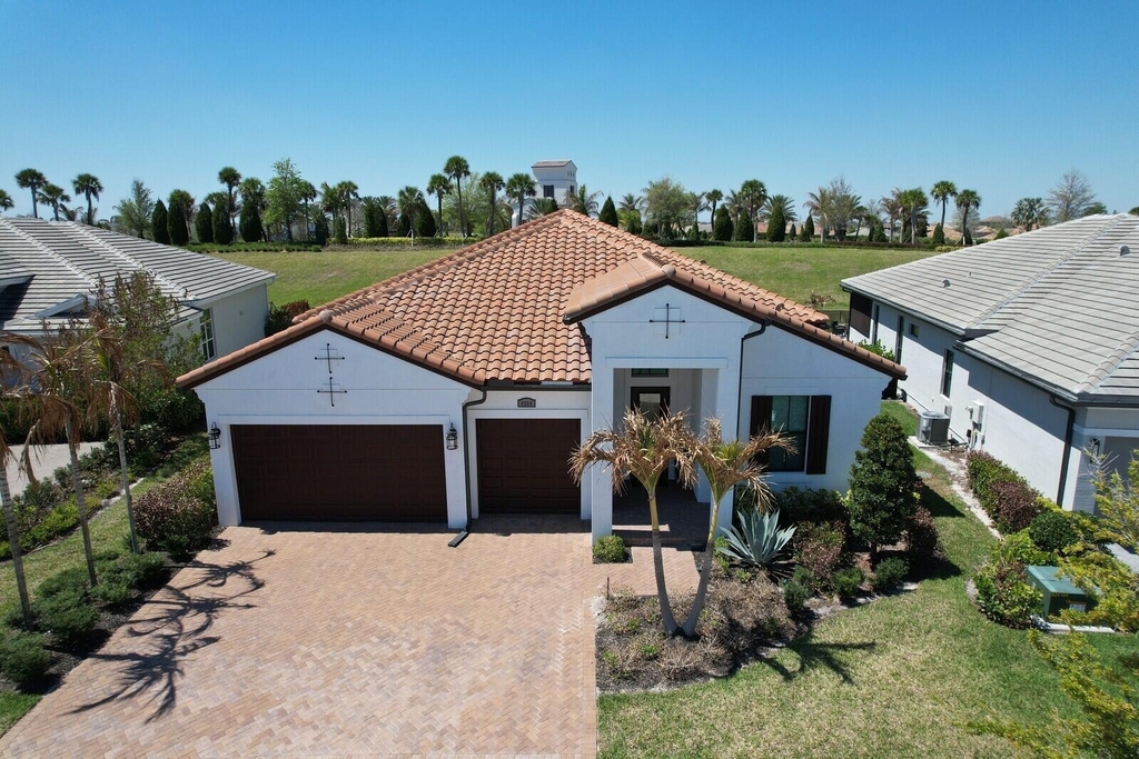 9204 Sw Arco Way - Photo 0