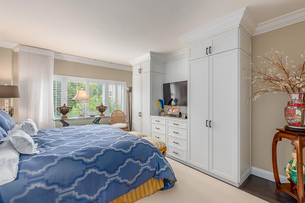 250 Bradley Place - Photo 10