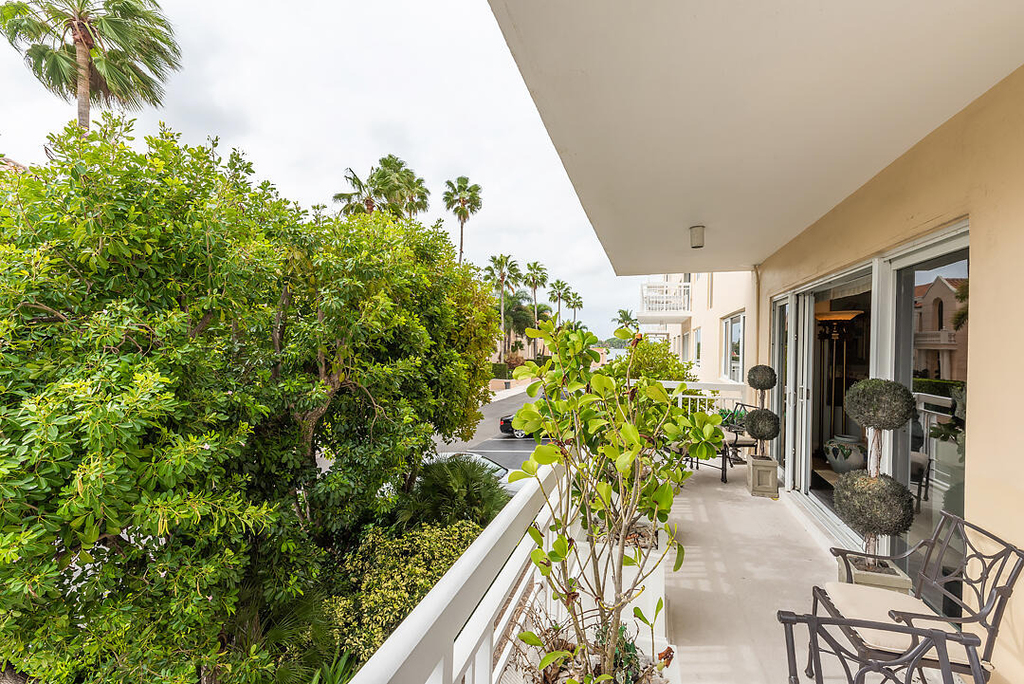 250 Bradley Place - Photo 17