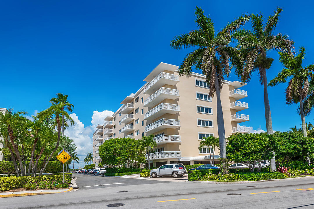 250 Bradley Place - Photo 30