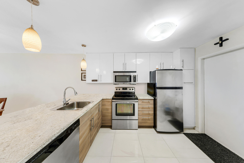 3091 N Course Drive - Photo 3