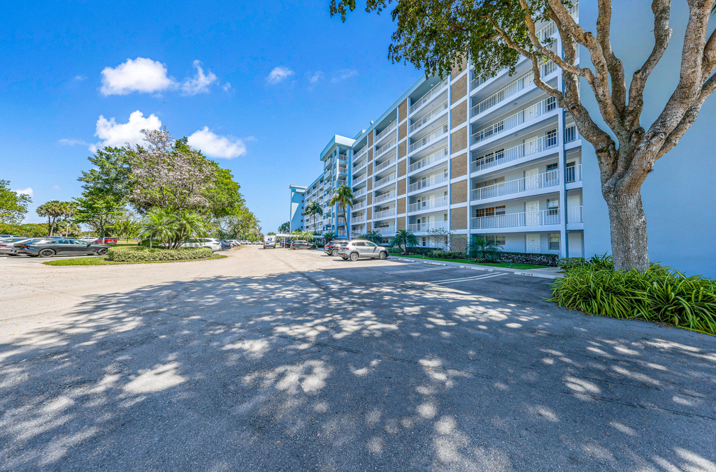 3091 N Course Drive - Photo 15