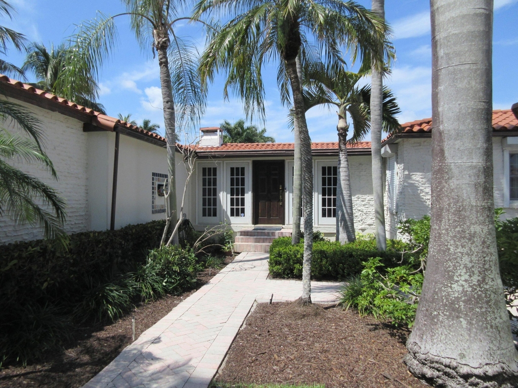 609 Isle Of Palms Drive - Photo 1