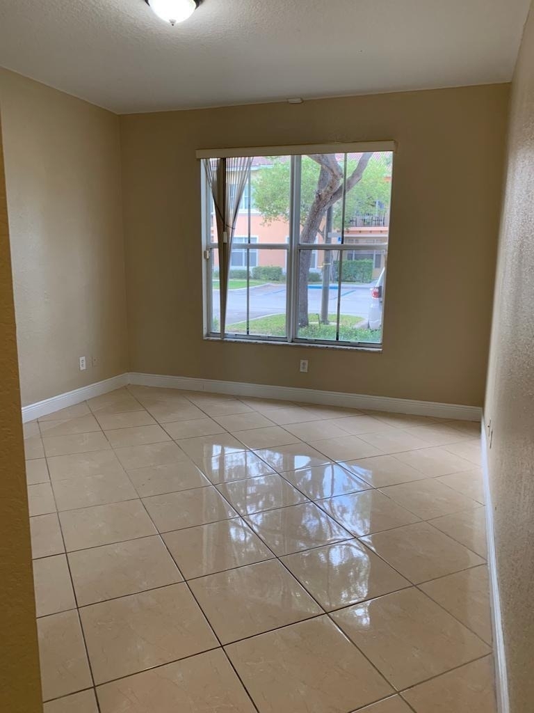 3549 Forest Hill Boulevard - Photo 9