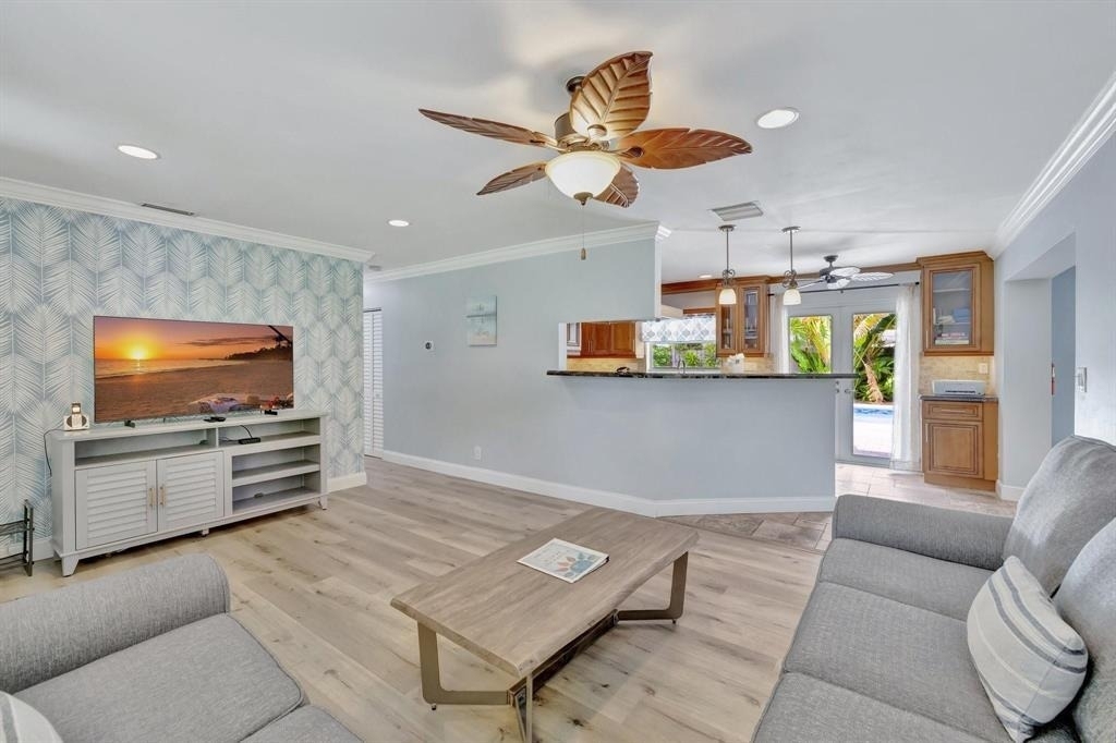 925 Ne 25th Avenue - Photo 4