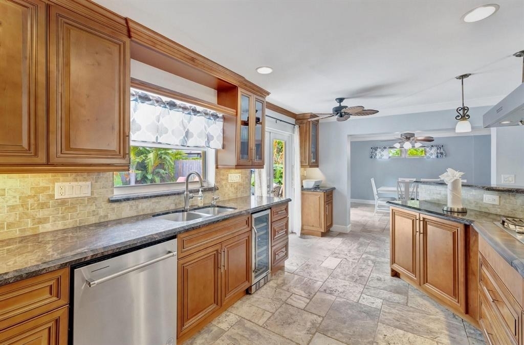 925 Ne 25th Avenue - Photo 11