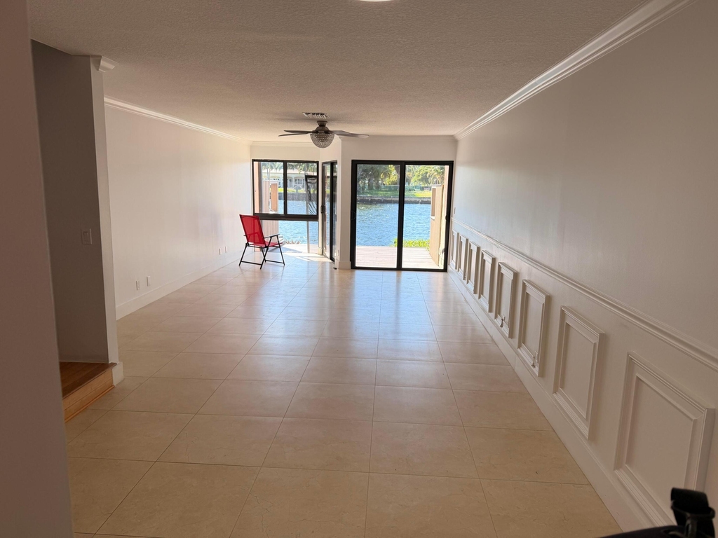 797 S Riverside Drive - Photo 9