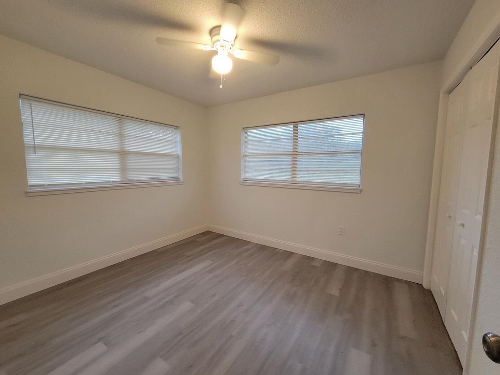 274 Se 14th Avenue - Photo 13