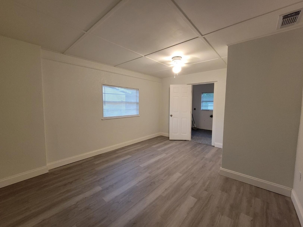 274 Se 14th Avenue - Photo 10