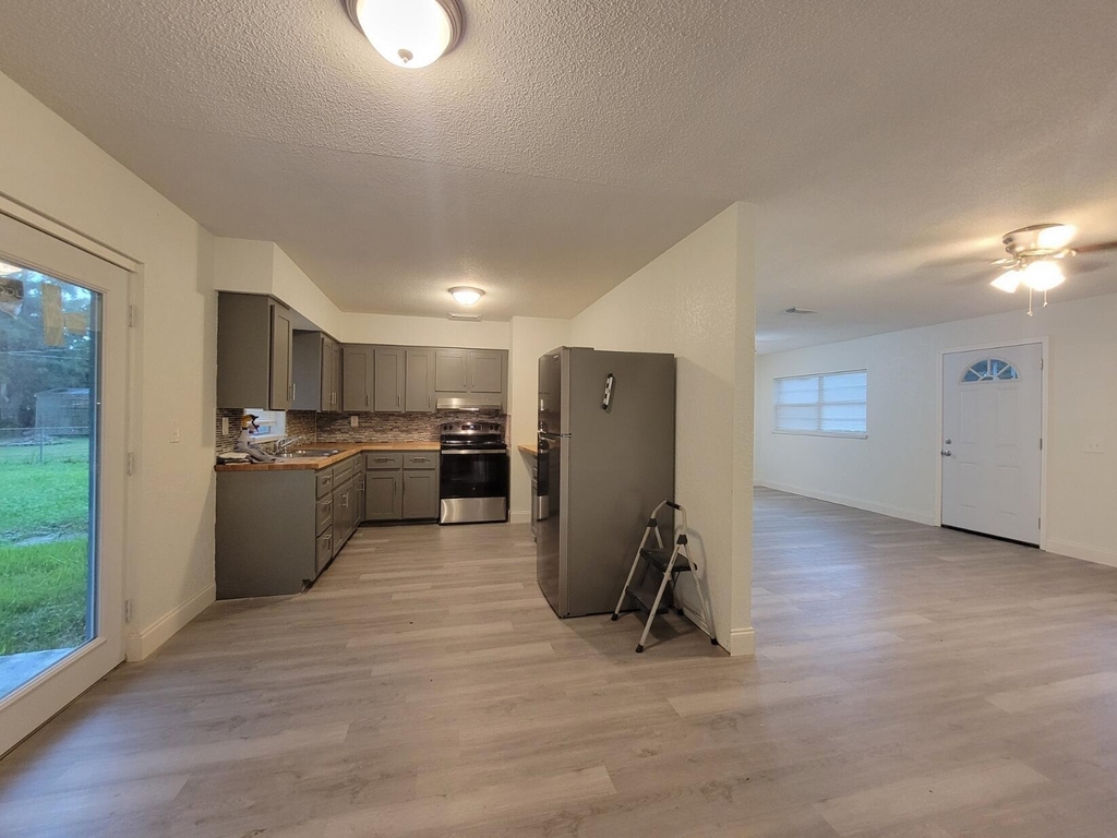 274 Se 14th Avenue - Photo 8
