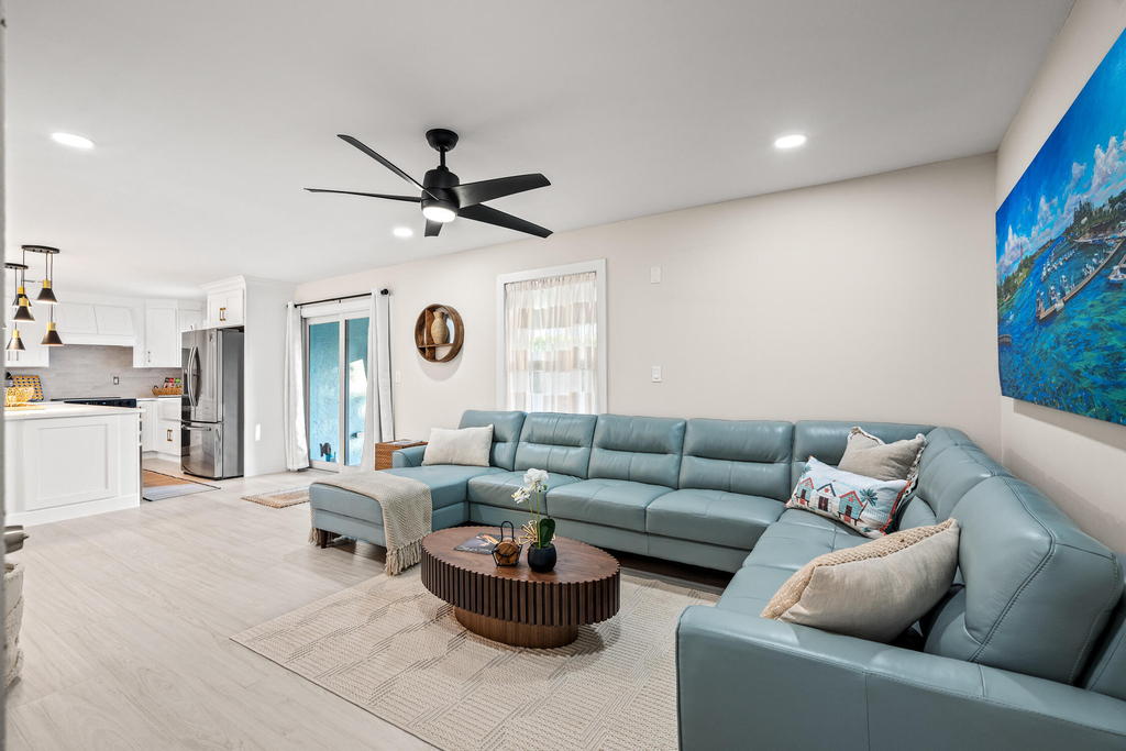 9165 Se Yacht Club Circle - Photo 11