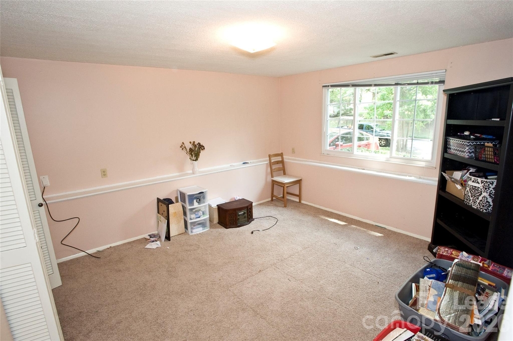 1635 Van Dyke Drive - Photo 19