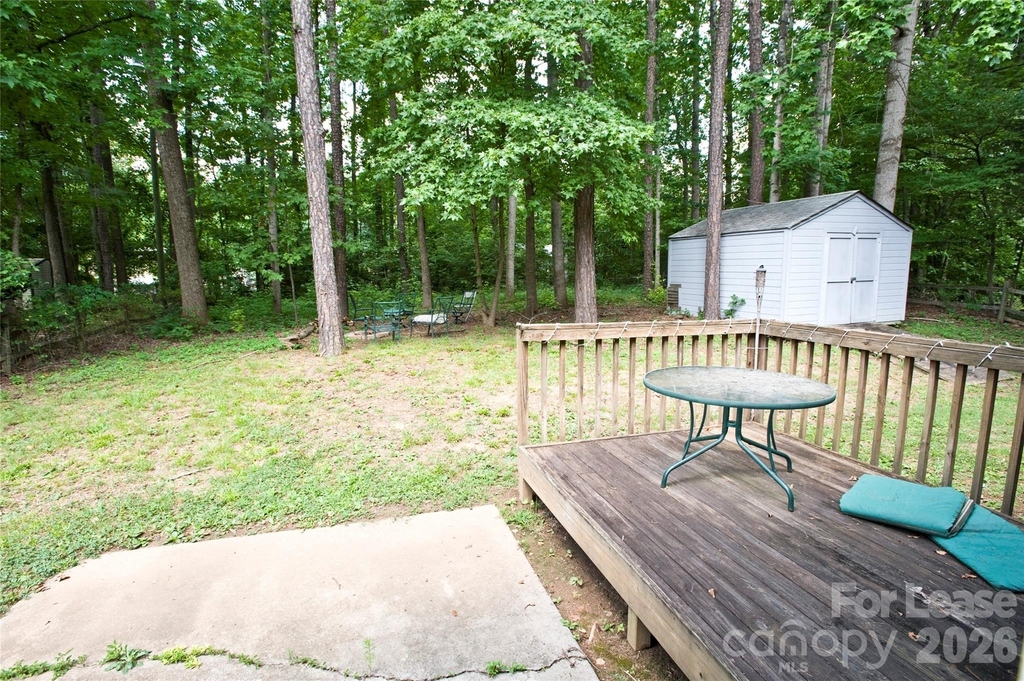 1635 Van Dyke Drive - Photo 21