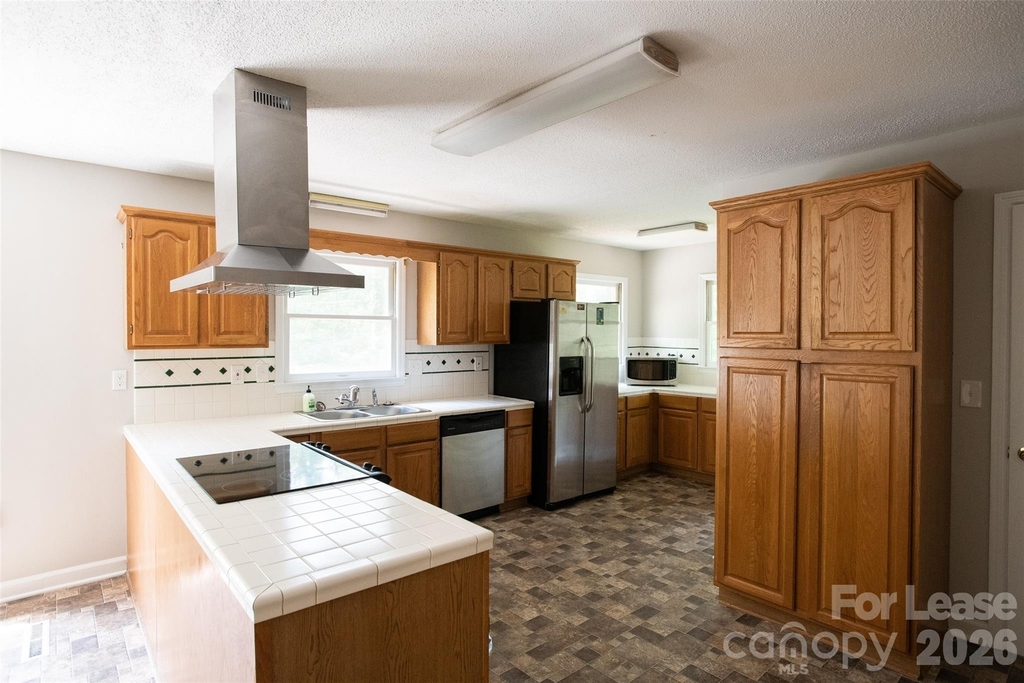 9100 Nash Avenue - Photo 1