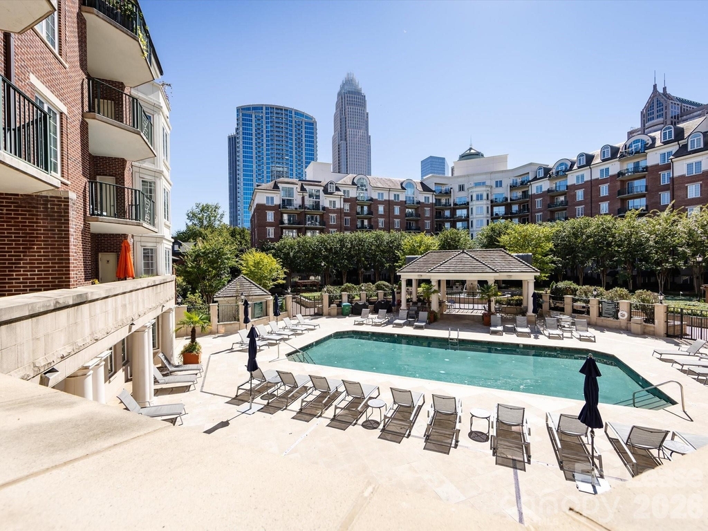300 W 5th Street - Photo 19