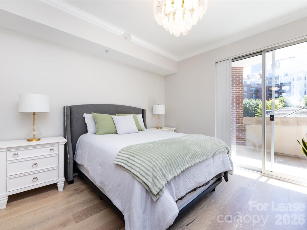 300 W 5th Street - Photo 21