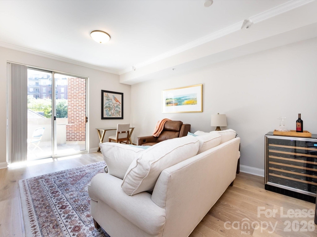 300 W 5th Street - Photo 13