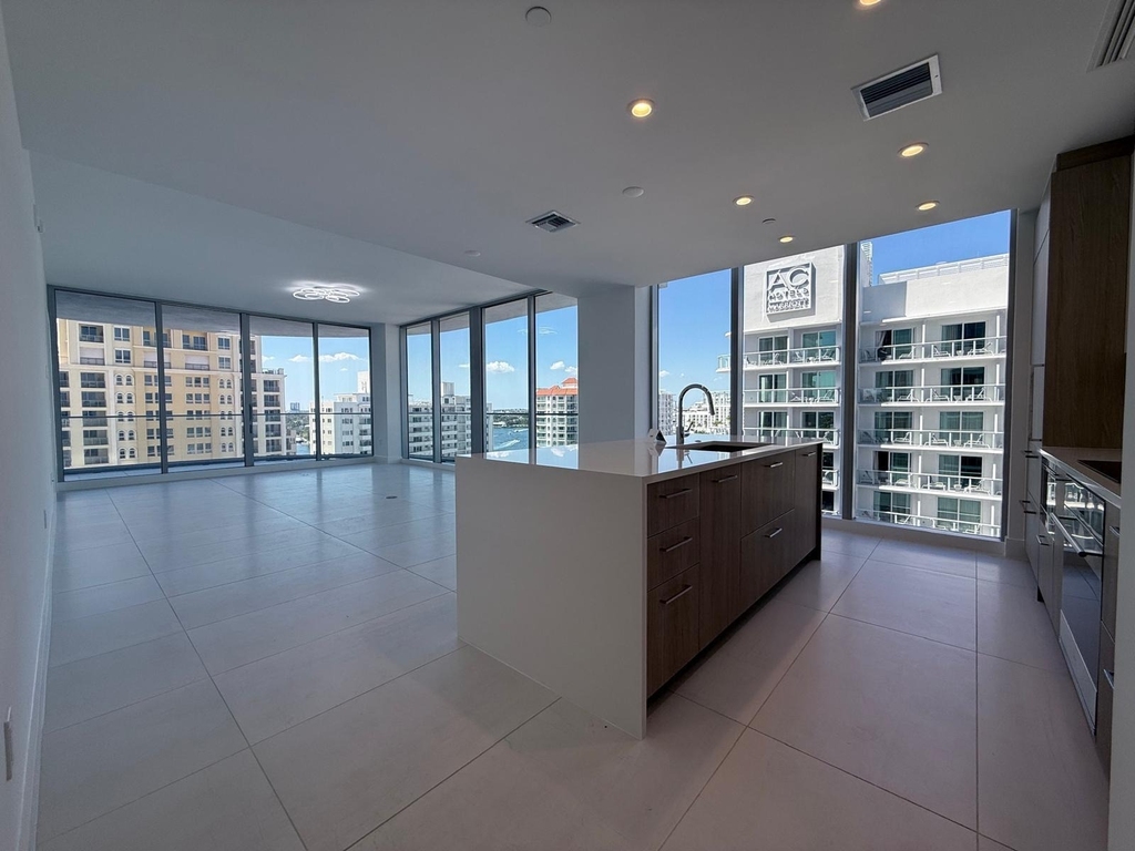 151 N Seabreeze Boulevard - Photo 3