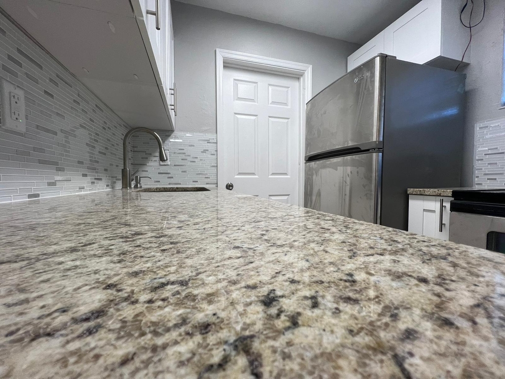 3265 E Palm Drive - Photo 2
