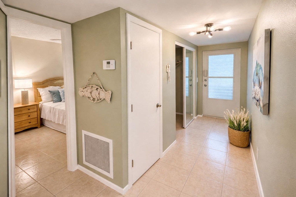 2740 Sw 22nd Avenue - Photo 2