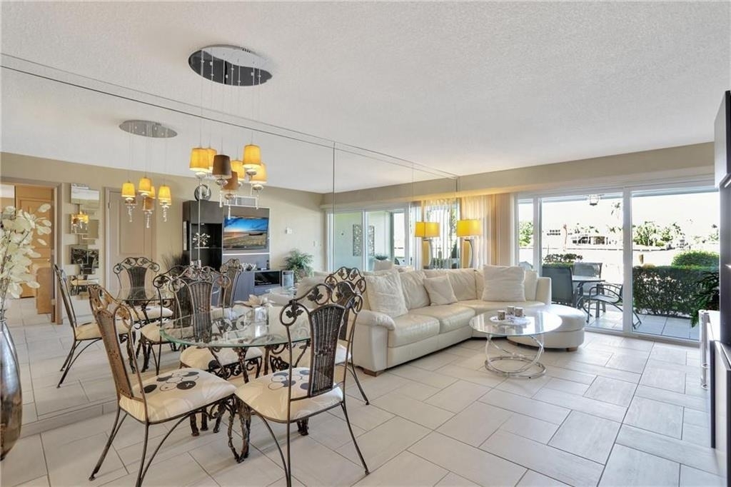 505 N Riverside Drive - Photo 5