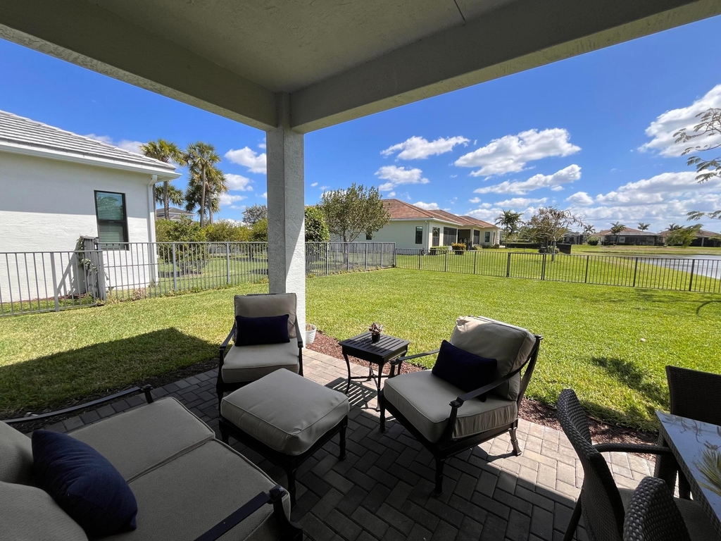 5663 Saint Armands Way - Photo 5