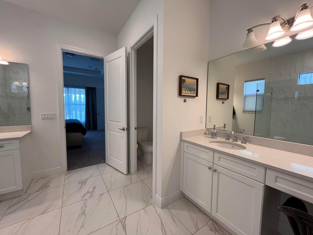 5663 Saint Armands Way - Photo 2