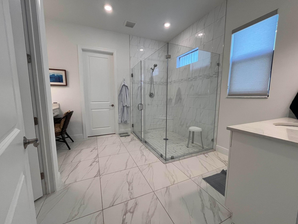 5663 Saint Armands Way - Photo 1