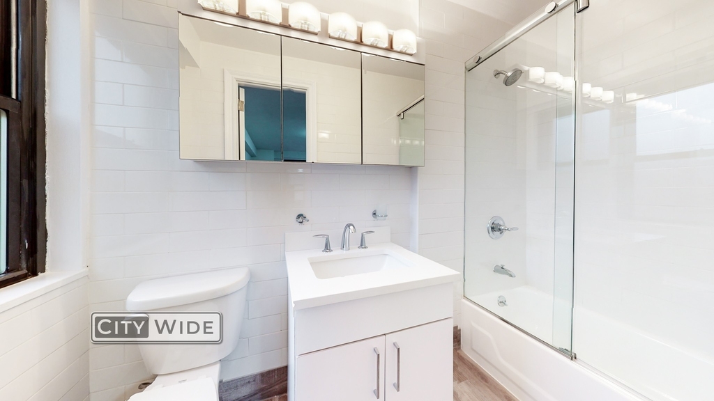 401 East 88th Street - Photo 5
