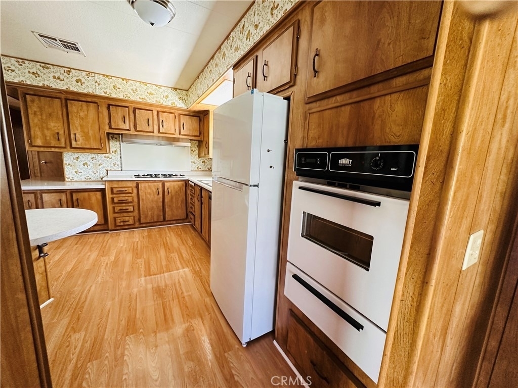 2230 Lake Park Drive - Photo 4