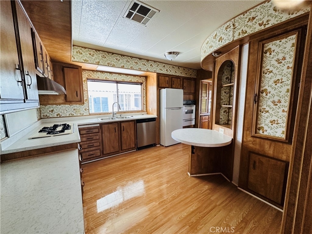 2230 Lake Park Drive - Photo 5