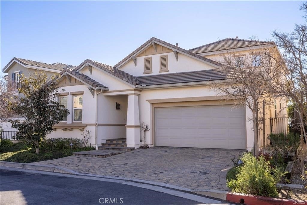 19932 Oakville Court - Photo 0