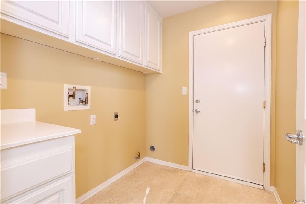 19932 Oakville Court - Photo 16