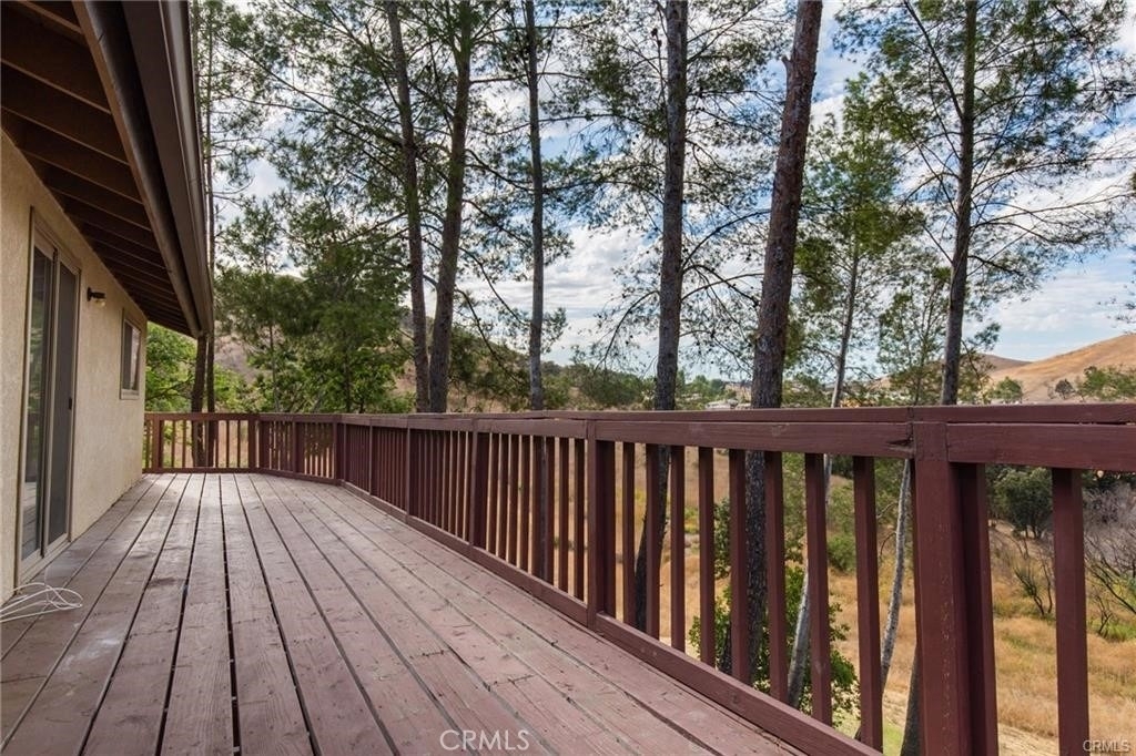27601 Endeavor Street - Photo 7