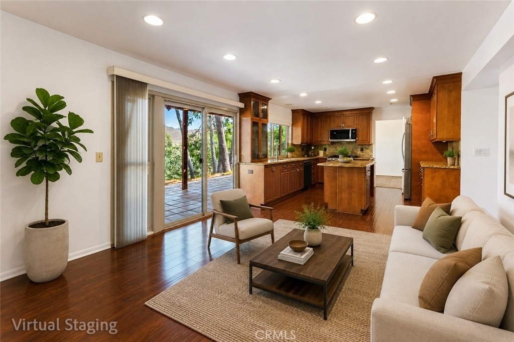 27601 Endeavor Street - Photo 8