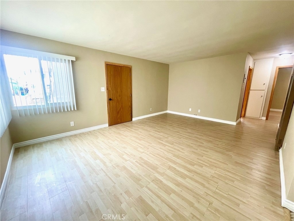2217 S Grand - Photo 1