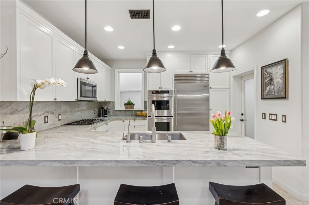 610 Marigold Avenue - Photo 4