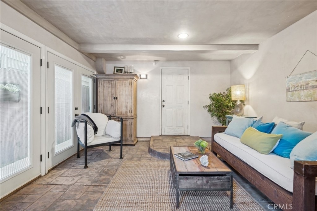 610 Marigold Avenue - Photo 9