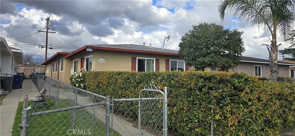 1095 E Nocta Street - Photo 3