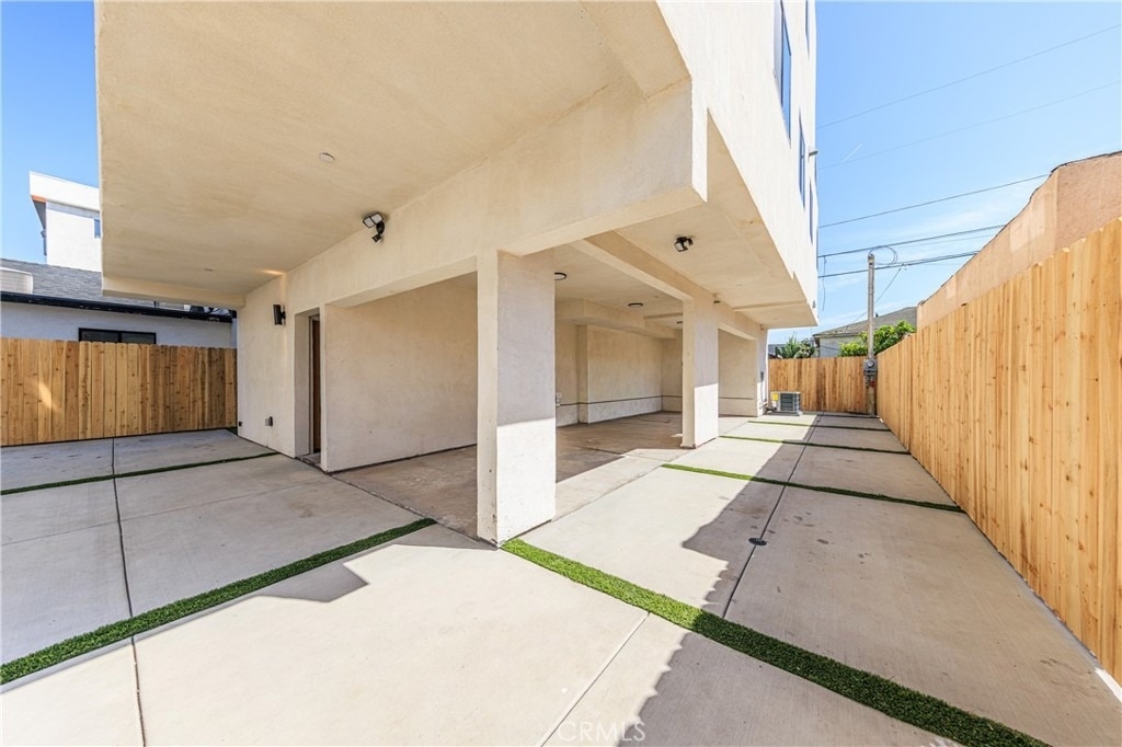2426 S West View Street - Photo 30