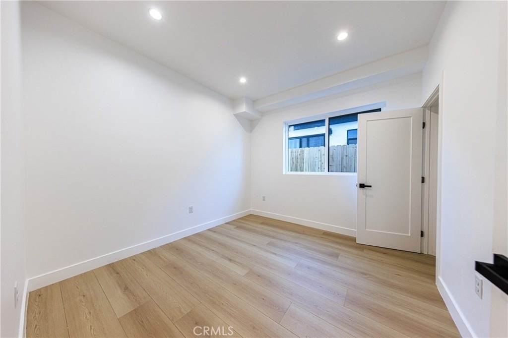 2426 S West View Street - Photo 8