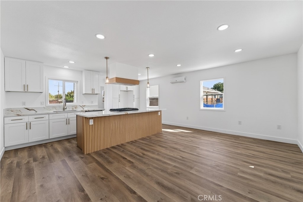 1095 E Phillips Blvd - Photo 3