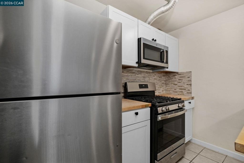 1926 Alcatraz Ave - Photo 3