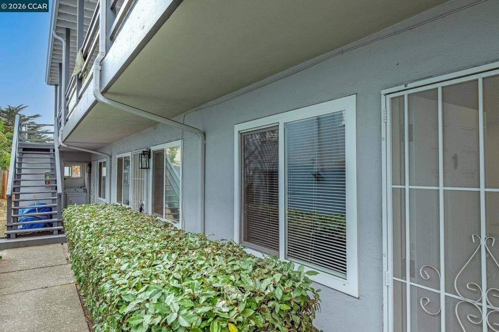 1926 Alcatraz Ave - Photo 9