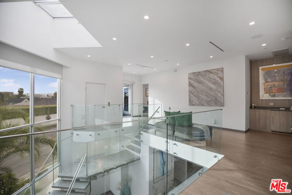 6379 Colgate Avenue - Photo 24