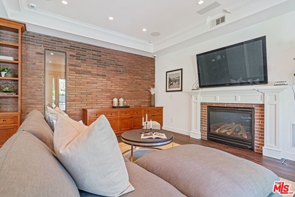 14917 Valley Vista Boulevard - Photo 14