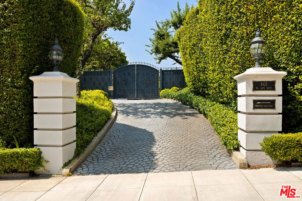 801 N Alta Drive - Photo 3