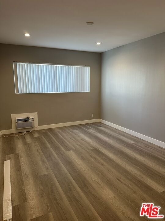 326 S Serrano Avenue - Photo 9