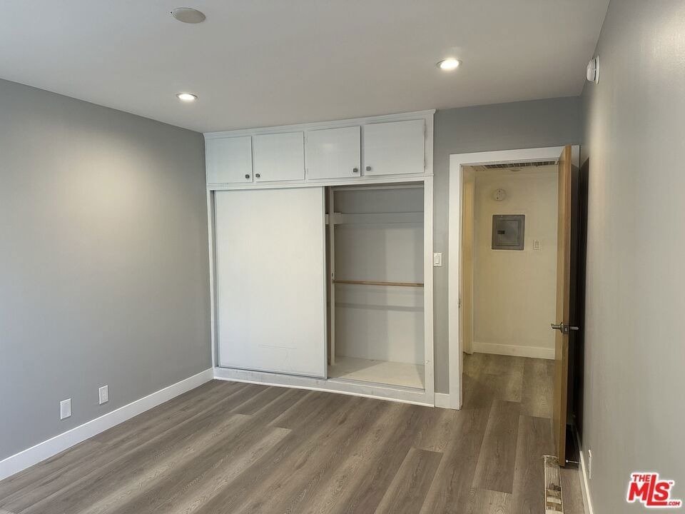 326 S Serrano Avenue - Photo 11