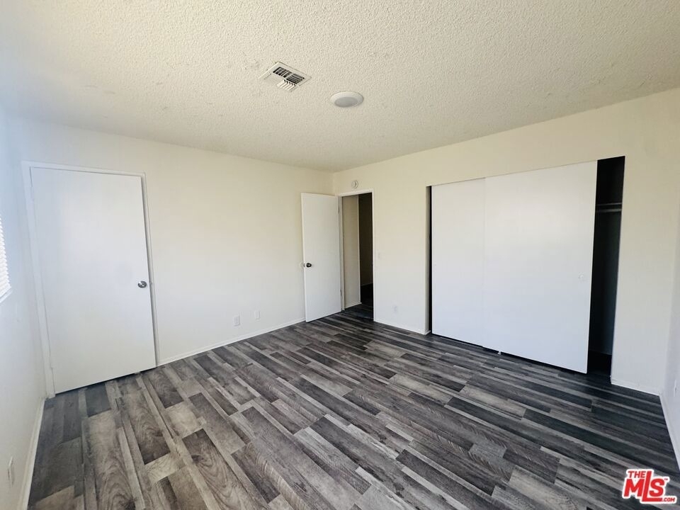 45119 Beech Avenue - Photo 3